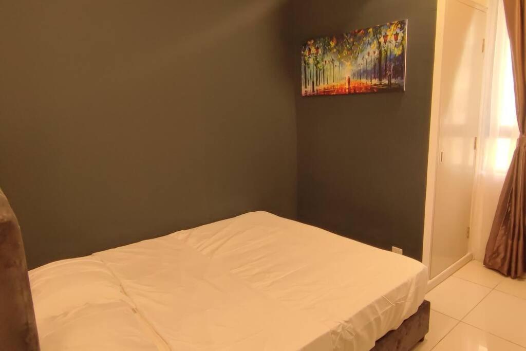 Hzb1317-selfcheck-in-wifi-parking - Pool- 2 Bedroom- Klia- Horizon Suites, 7101 Apartment *