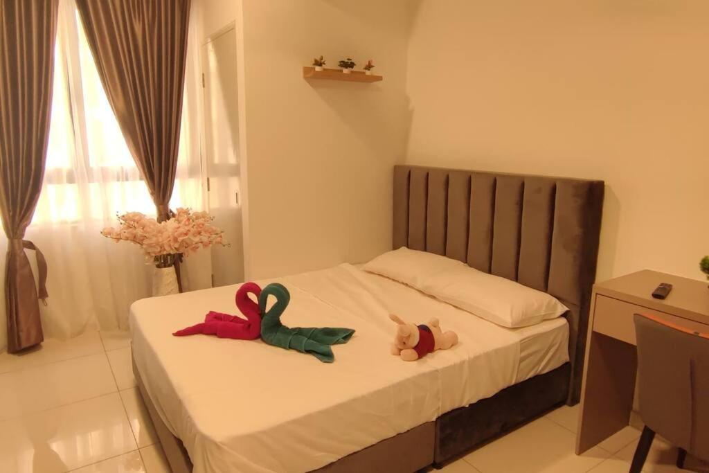 Hzb1317-selfcheck-in-wifi-parking - Pool- 2 Bedroom- Klia- Horizon Suites, 7101 Kampong Melot